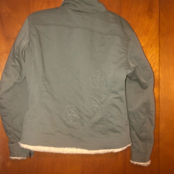 𝅺Mountain Hardwear Embroidered Floral Jacket Coat M - Picture 2 of 5